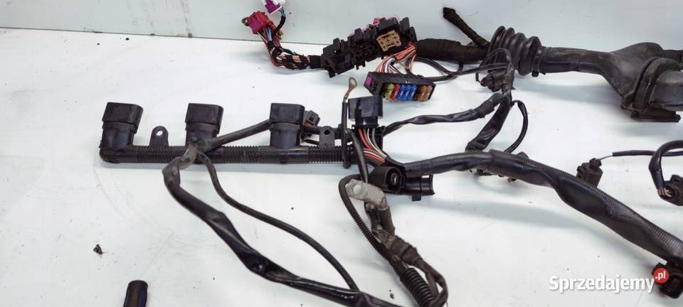 WIĄZKA INSTALACJA SILNIKA AUDI A6 C6 20 TFSI osobowe Materiały instalacyjne sprzedam