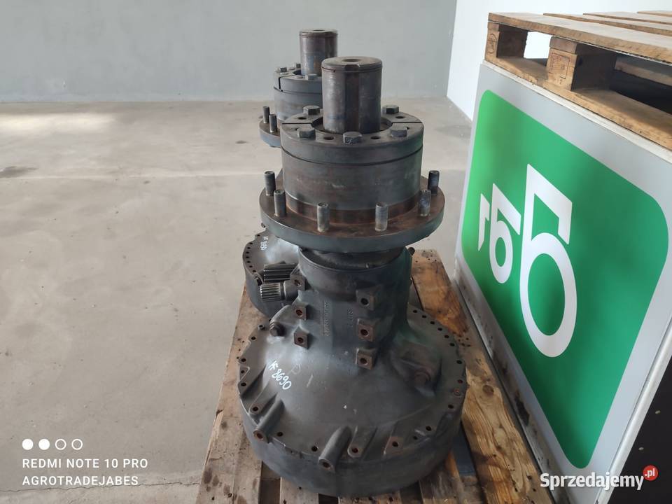 Zwolnica tylna 66006008639 Massey Ferguson 8690 sprzedam