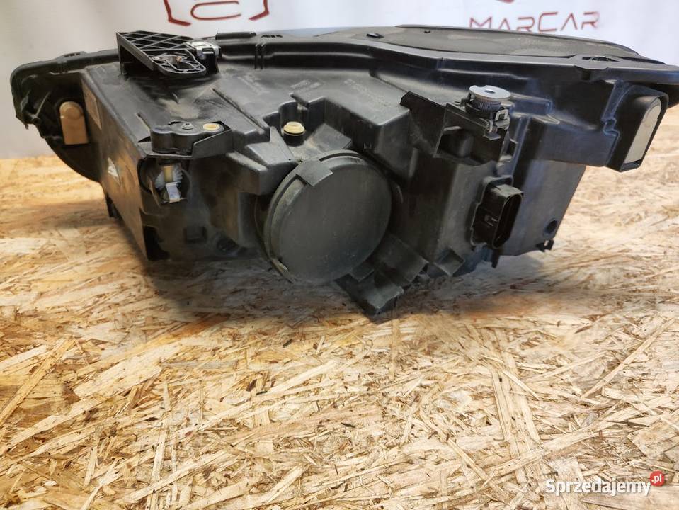 Lampa Prawy Przód Przednia Prawa Seat Leon IV