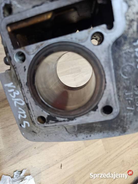 Yamaha YBR 125 cylinder tłok tuleja YBR125 Jelenia Góra
