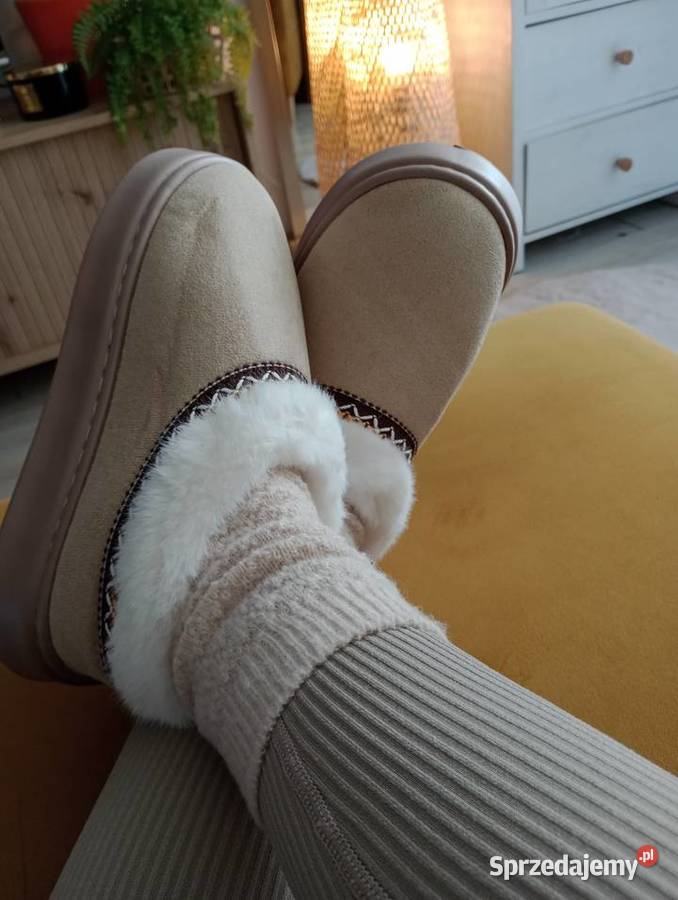 Nowe kapcie damskie rozmiar 3738 Sandały i klapki Malbork