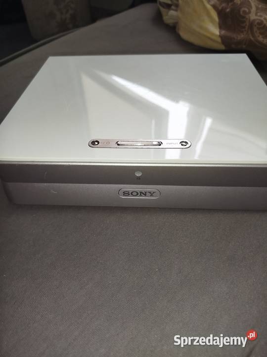 Projektor LCD Sony VPLCS5 800X600 px1800 ANSI Radom sprzedam