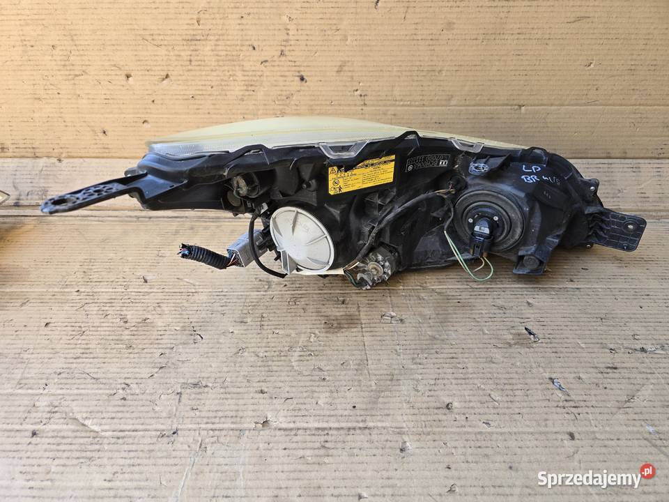 Subaru Outback IV BR lampa reflektor przód xenon Legnica