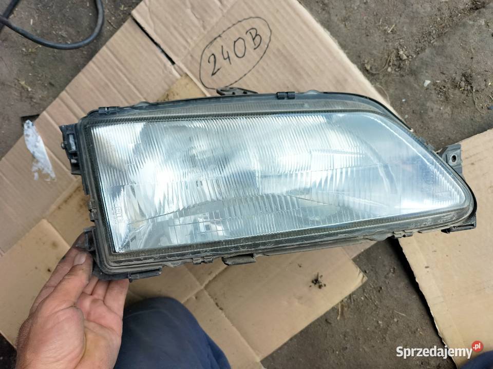 PEŻOT PEUGEOT 306 XN LAMPA PRZÓD PRZEDNIA PRAWA osobowe Lampy przednie lubelskie Kamień-Kolonia