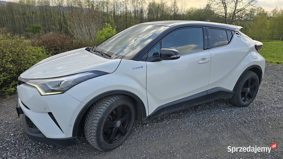 TOYOTA CHR 18 HYBRID nov v CZ JBL Cieszyn