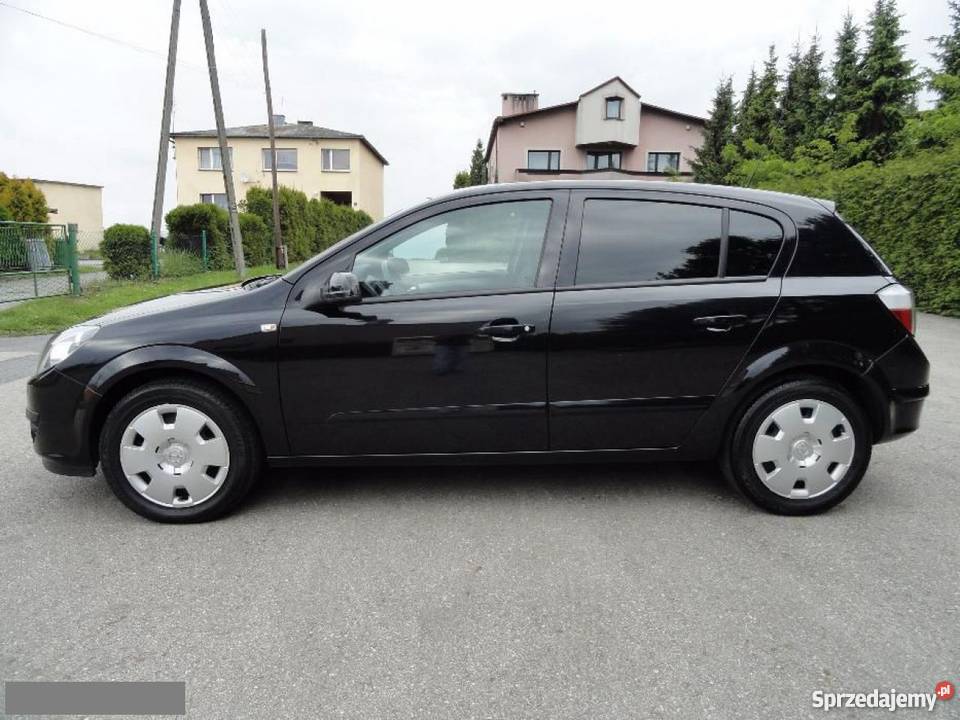 Do sprzedania nieuszkodzony Opel Astra czarny światła przeciwmgłowe sprzedam