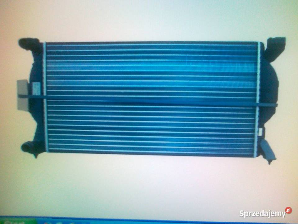 CHŁODNICA WODY AUDI A4 00 NOWA 18 MANUAL sprzedam