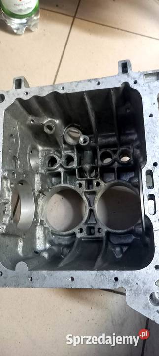 Blok fiat 126p nowy 650 maluch 126 osobowe Wielka Wieś