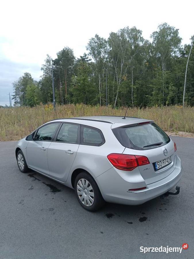 Opel Astra J Lift 2013 130 koni srebrny Astra Dąbrowa Górnicza