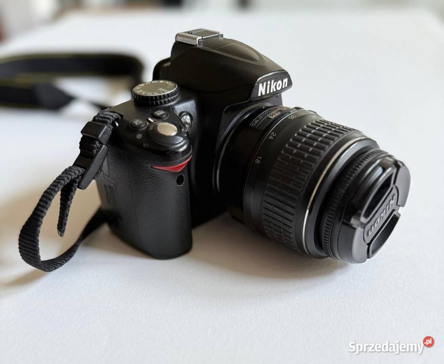 Nikon D3000 obiektyw Nikkor DX AFS 1855 Łódź sprzedam