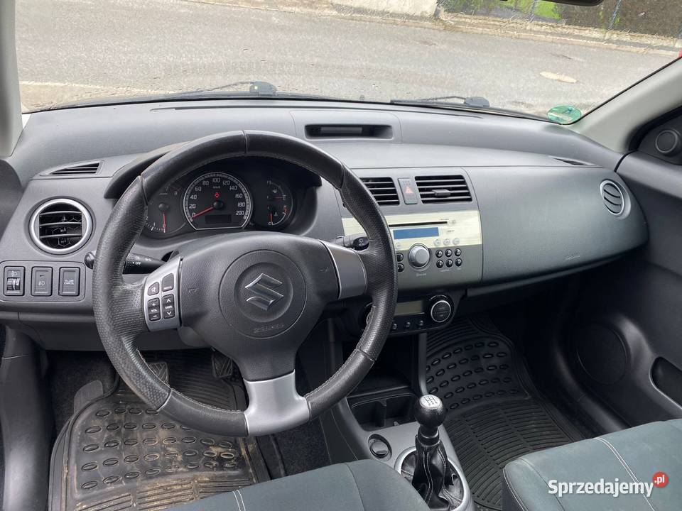 Suzuki Swift 13 L benzyna 2010 Kępno