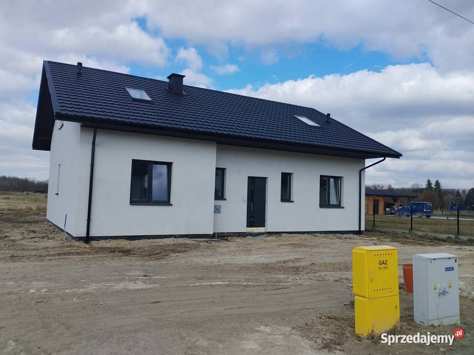 Dom w stanie deweloperskim Staszów