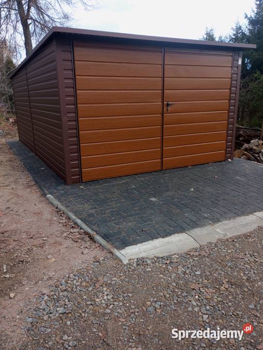 Garaż z bramą dwuskrzydłową producent model 3x5 Sprzedaż Bodzentyn