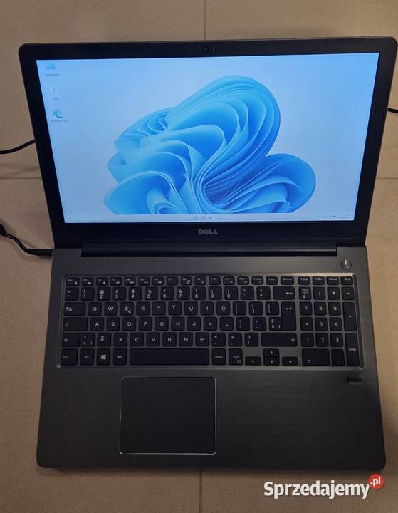 Laptop Dell Vosto 5568 i77500u 8GB RAM SSD 256GB Elektronika Rzeszów sprzedam