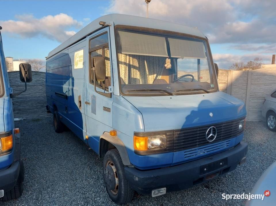MercedesBenz 609D 1 właściciel 2500cm3