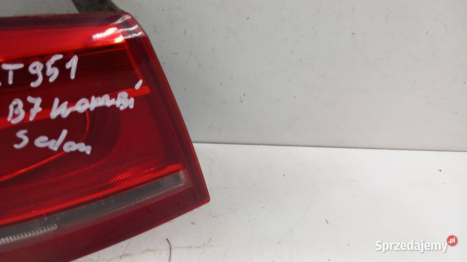 VW PASSAT B7 SEDAN LAMPA TYŁ LEWA osobowe