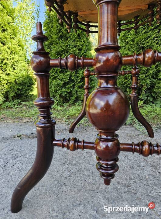 Stolik eklektyczny renowacji tralki i gięte nogi Szczecin