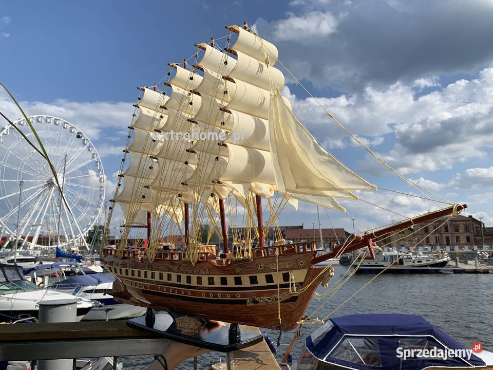 Drewniana Replika statku żaglowca France II Warszawa