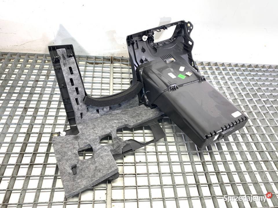 SCHOWEK KIEROWCY AUDI Q5 FY SUV 80B863075C PÓŁKA osobowe