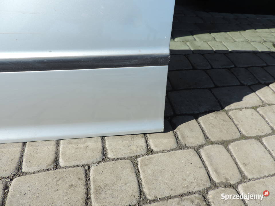 DRZWI LEWY PRZÓD BMW E46 FL KOMBI TTITAN SILBER osobowe małopolskie Nowy Sącz