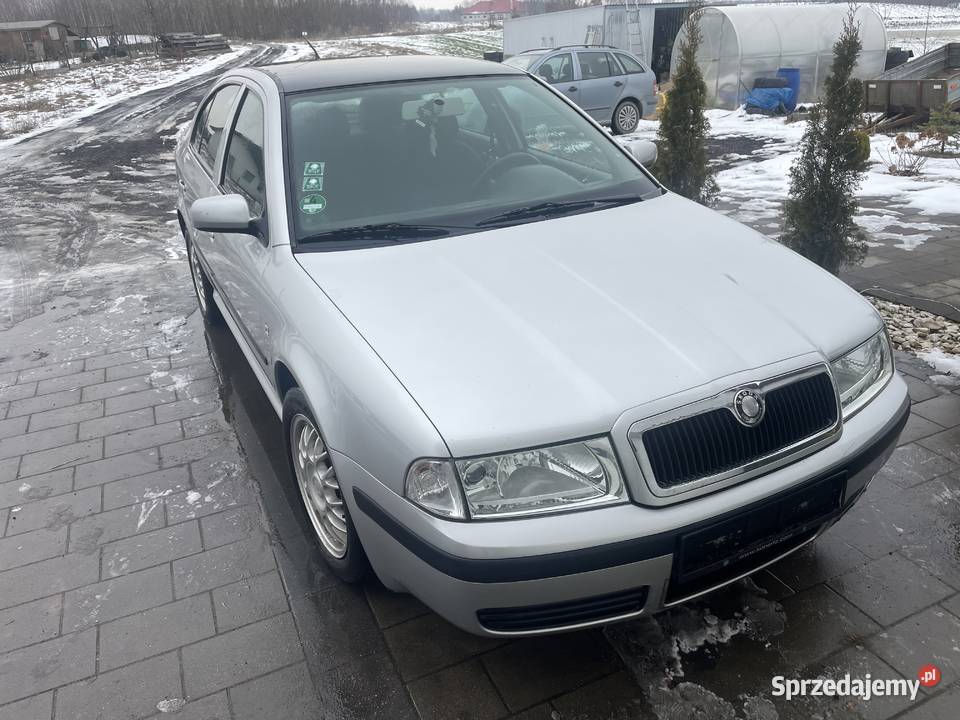 Skoda Octawia 16gaz SR sprowadzona bez korozji centralny zamek Szemud