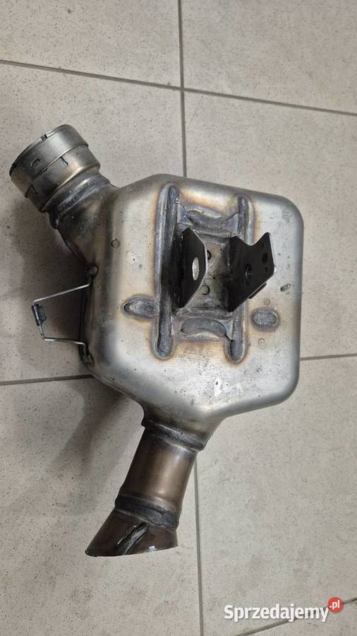 KAWASAKI Z900 2024 TŁUMIK ŚRODKOWY WYDECH Haczów sprzedam