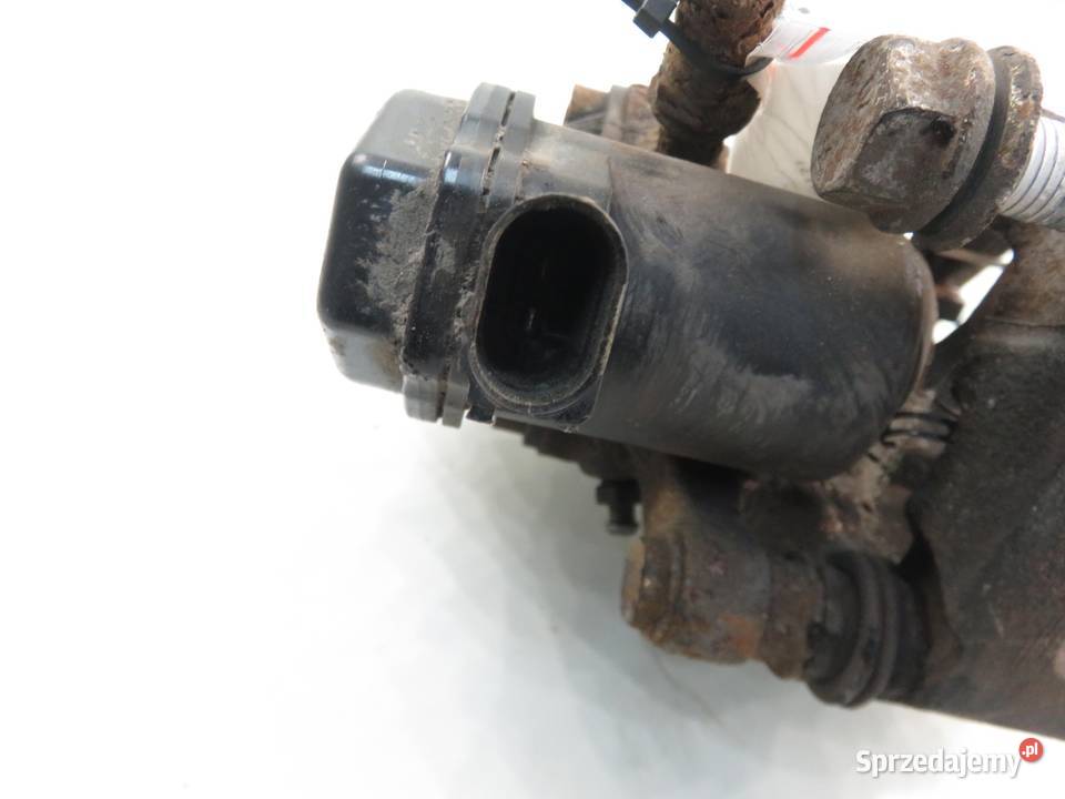 ZACISK LEWY TYŁ AUDI A5 8T 32335478 osobowe