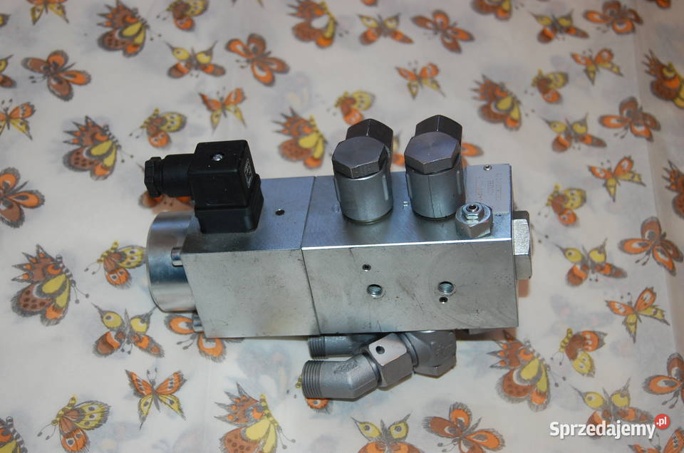Ursus Zetor Rozdzielacz elektrozawór nowy