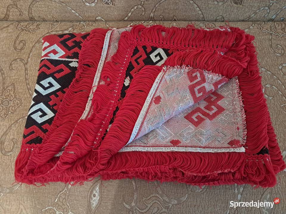 Narzuta z frędzlami do sprzedania czerwony Kraków