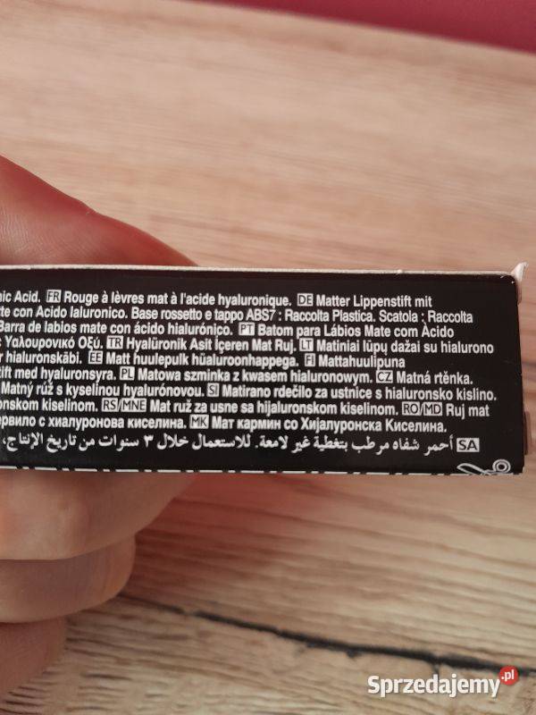 Matowa szminka z kwasem hialuronowym Hydra Berry Makijaż Siewierz