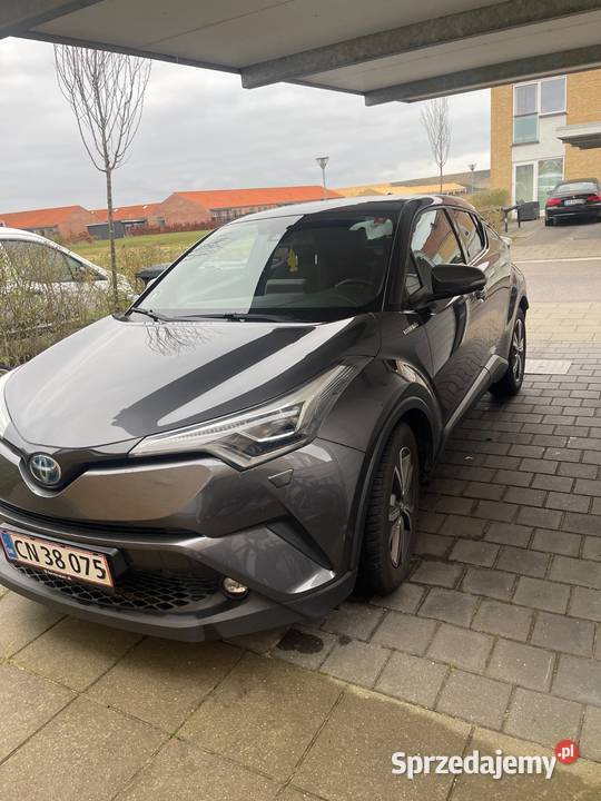 Toyota C-HR 1,8 hybryda 2019r