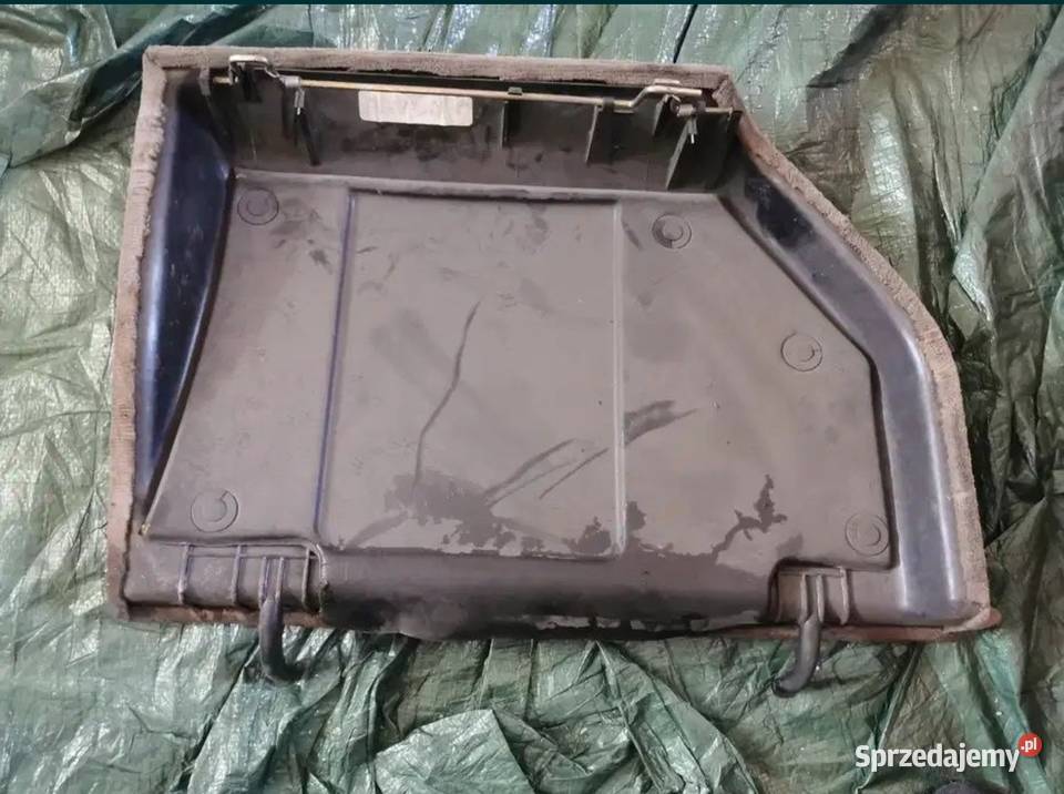 Tapicerka boczek bagażnika BMW E34 kombi Tapicerki samochodowe Żory