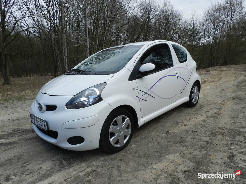 Toyota Aygo I mała tania niezawodna BEZ RDZY Puszczykowo sprzedam