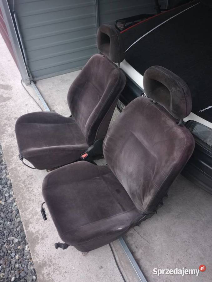 Opel Ascona c fotele przód 4 drzwi