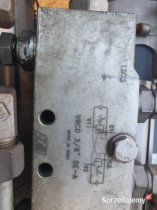 siłownik hydrauliczny z zamkiem sprzedam