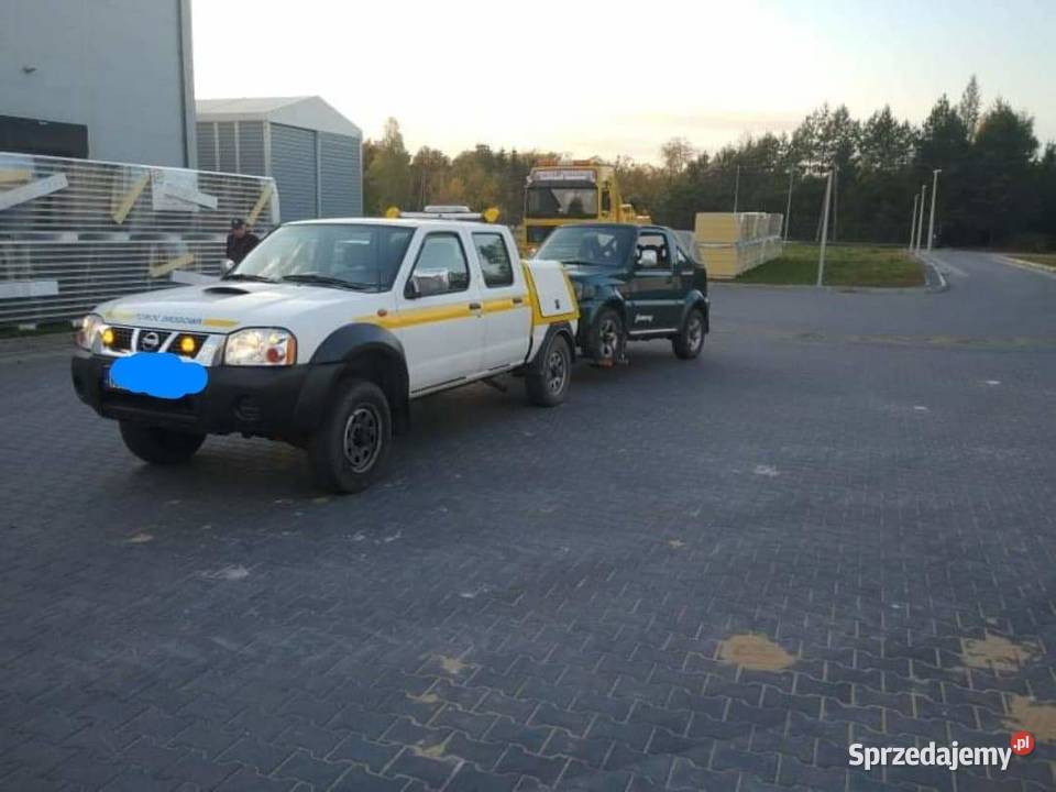 Nissan Navara Holownik Miejski Pomoc Drogowa