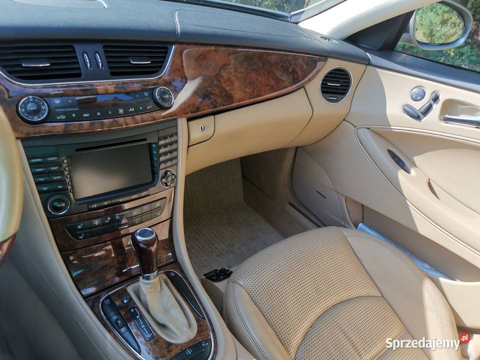 Kompletna tapicerka BEŻOWA AMG 63 do CLS W219 sprzedam