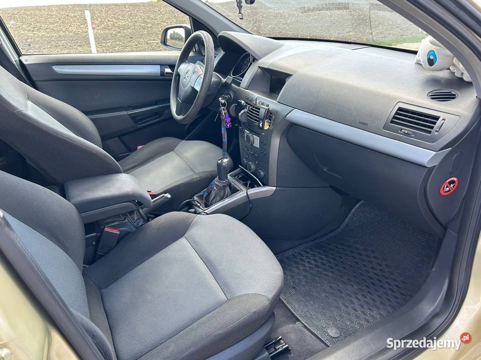 Opel Astra H 2005 Rok produkcji 2005 śląskie Ogrodzieniec