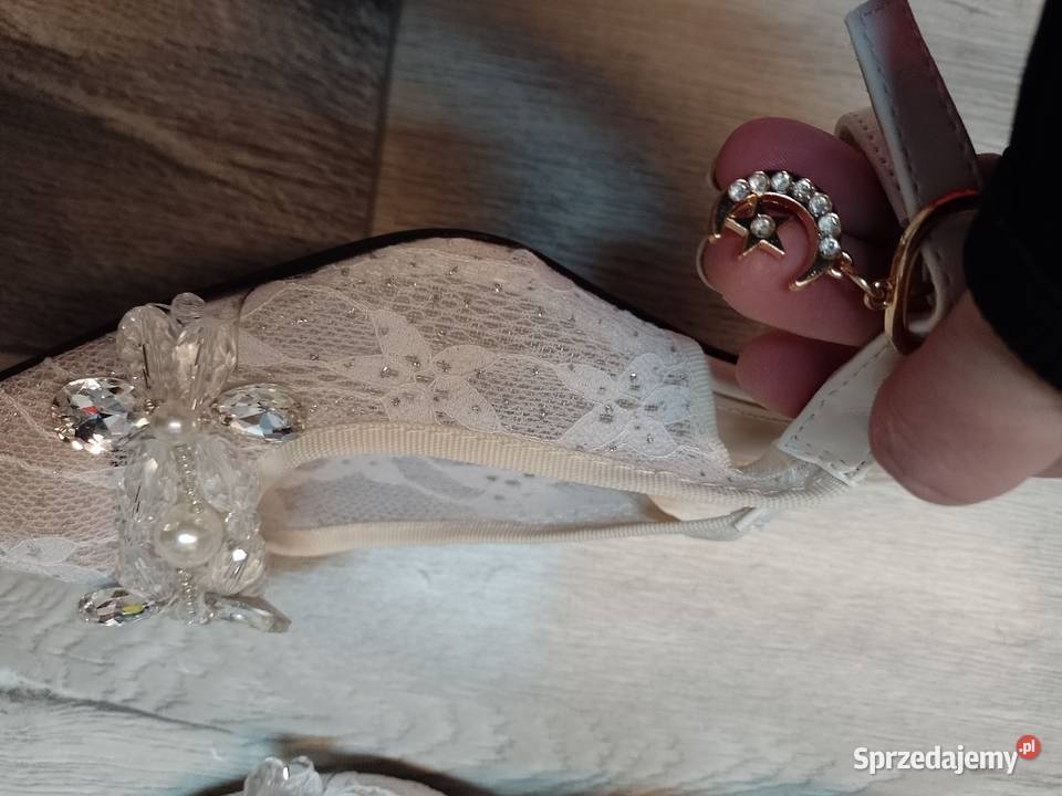 41 Koronkowe bogato zdobione Czółenka wieczorowe małopolskie