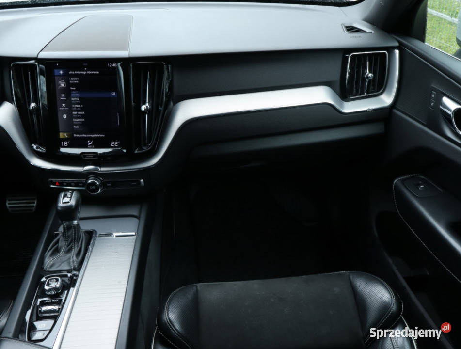 Volvo XC60 D4 AWD relingi dachowe Piaseczno