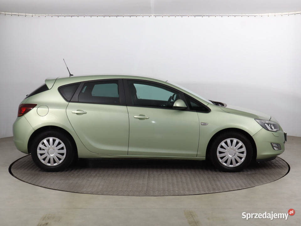 Opel Astra 14 T Bielany Wrocławskie