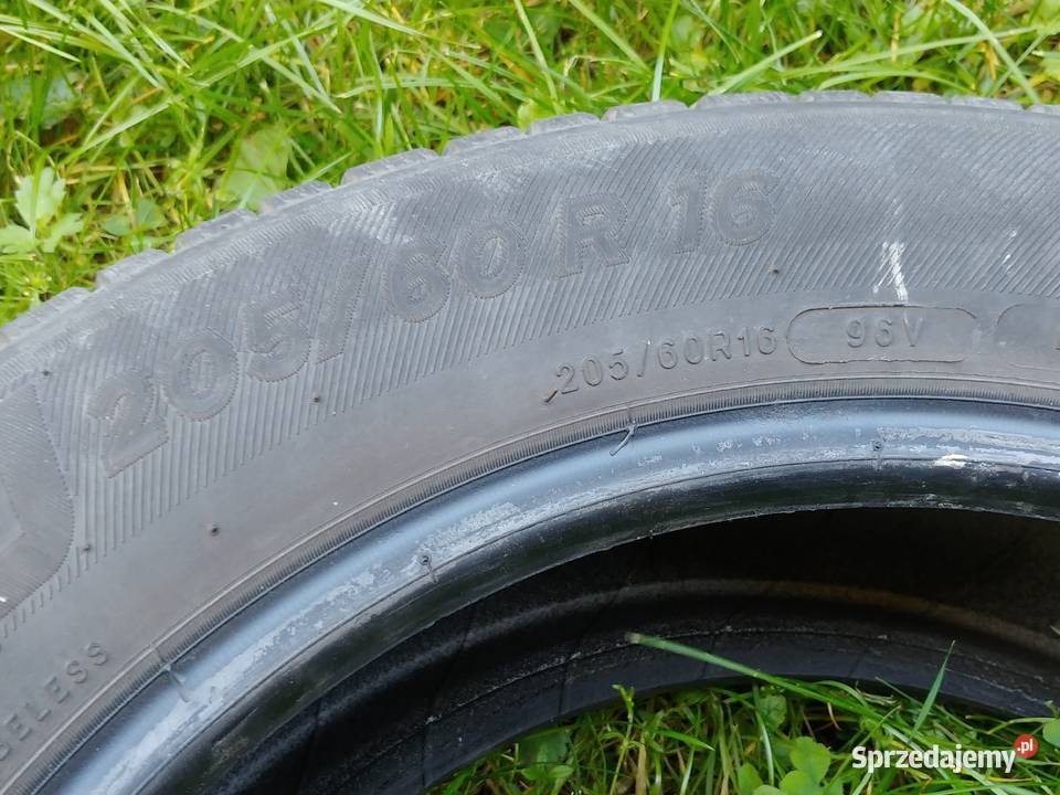 Michelin CrossClimate 20560R16 2 opony Nowy Targ sprzedam