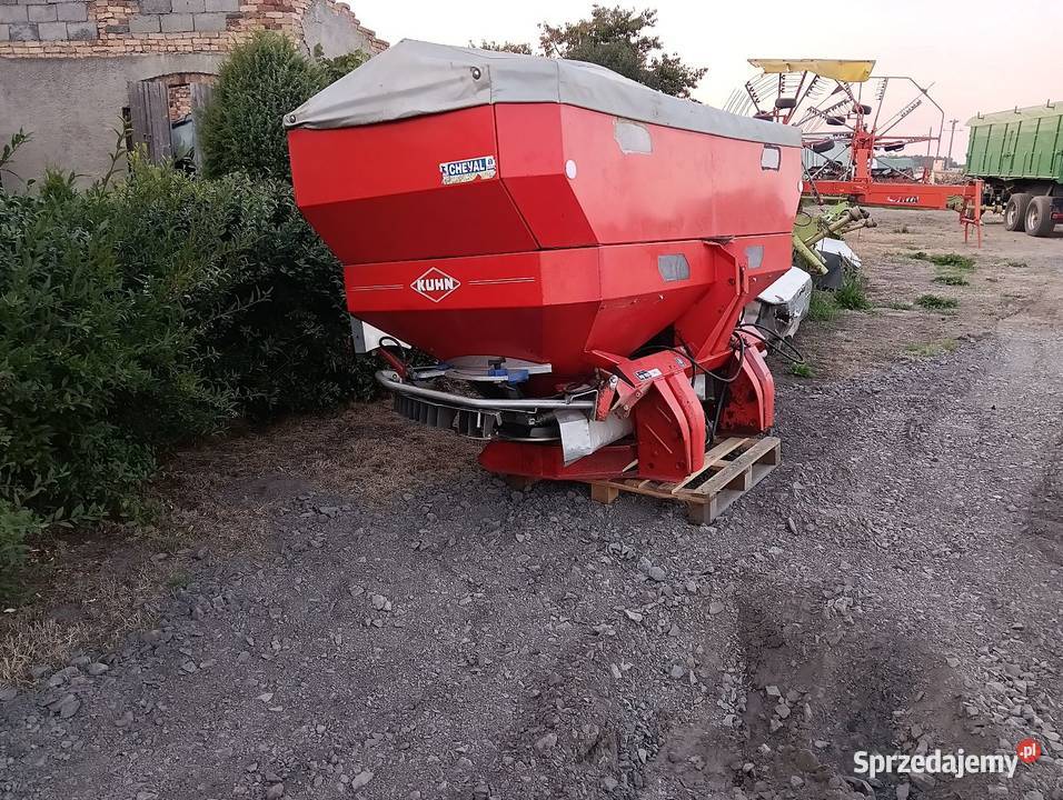 Rozsiewacz kuhn Axis 401 sprzedam