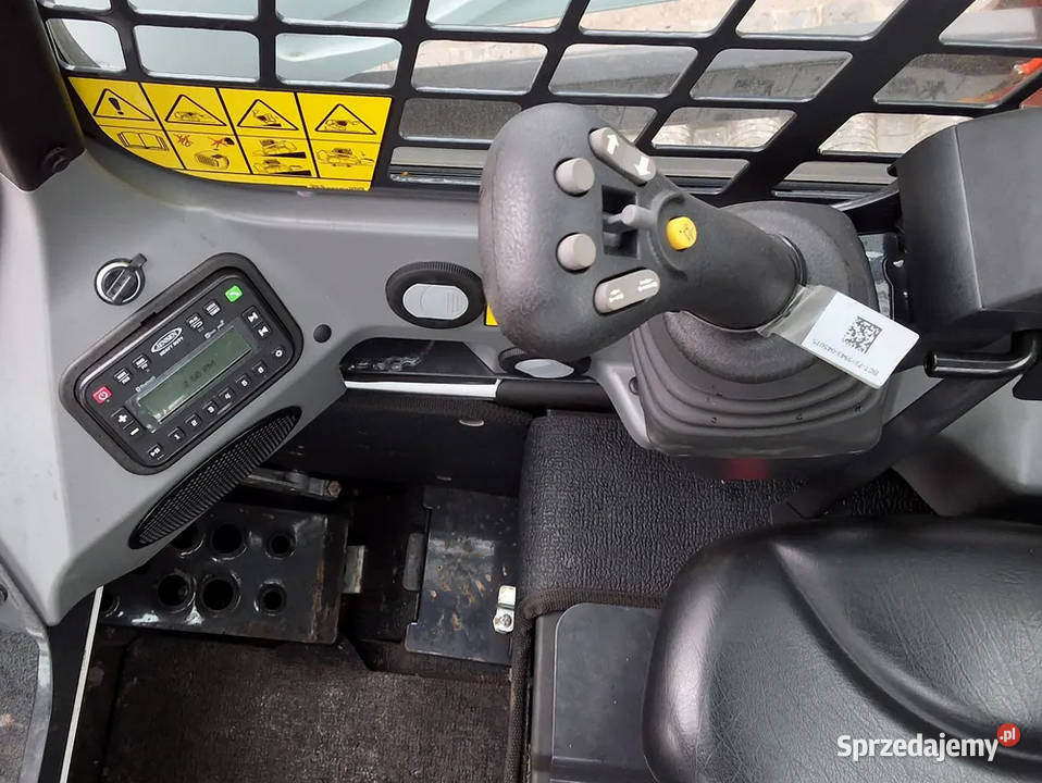 Ładowarka burtowa gąsienicowa Bobcat T590 skid Kęty