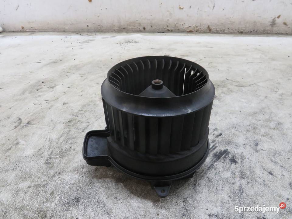 WENTYLATOR DMUCHAWA AUDI A8 D4 4H2820021B osobowe
