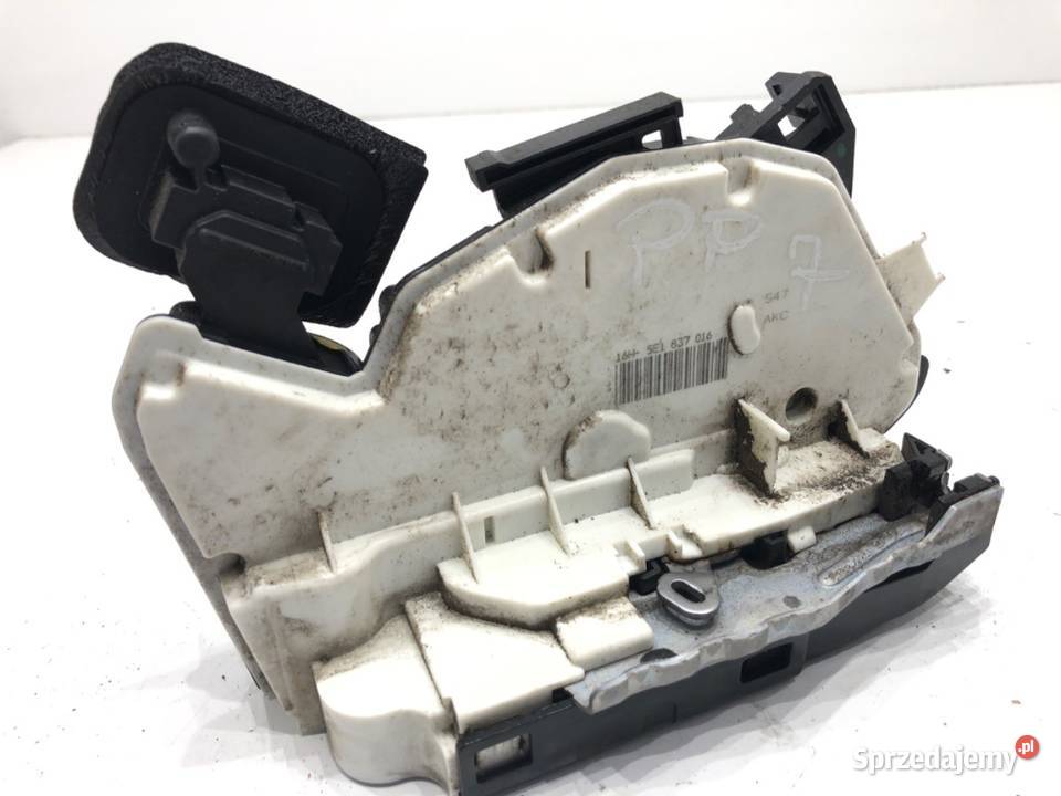 ZAMEK DRZWI PRAWY PRZÓD SKODA RAPID Hatchback Karoseria sprzedam