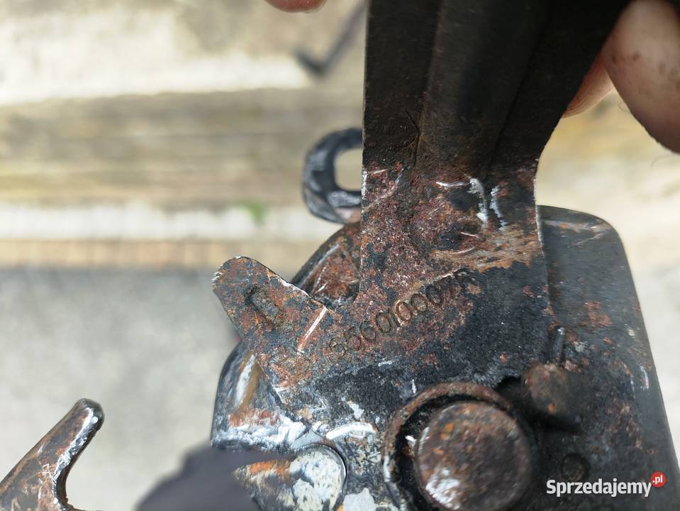 Zamek maski przedniej Renault Laguna III śląskie Niegowonice