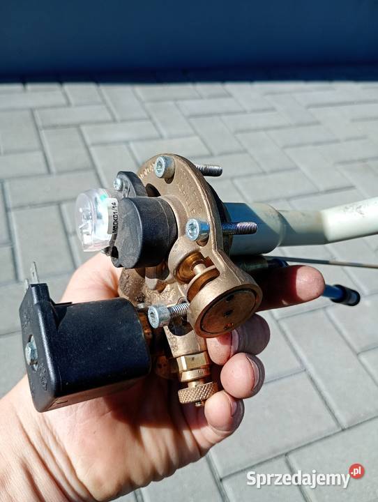 Sprzedam używany wielozawór do zbiornika śląskie Orzesze sprzedam