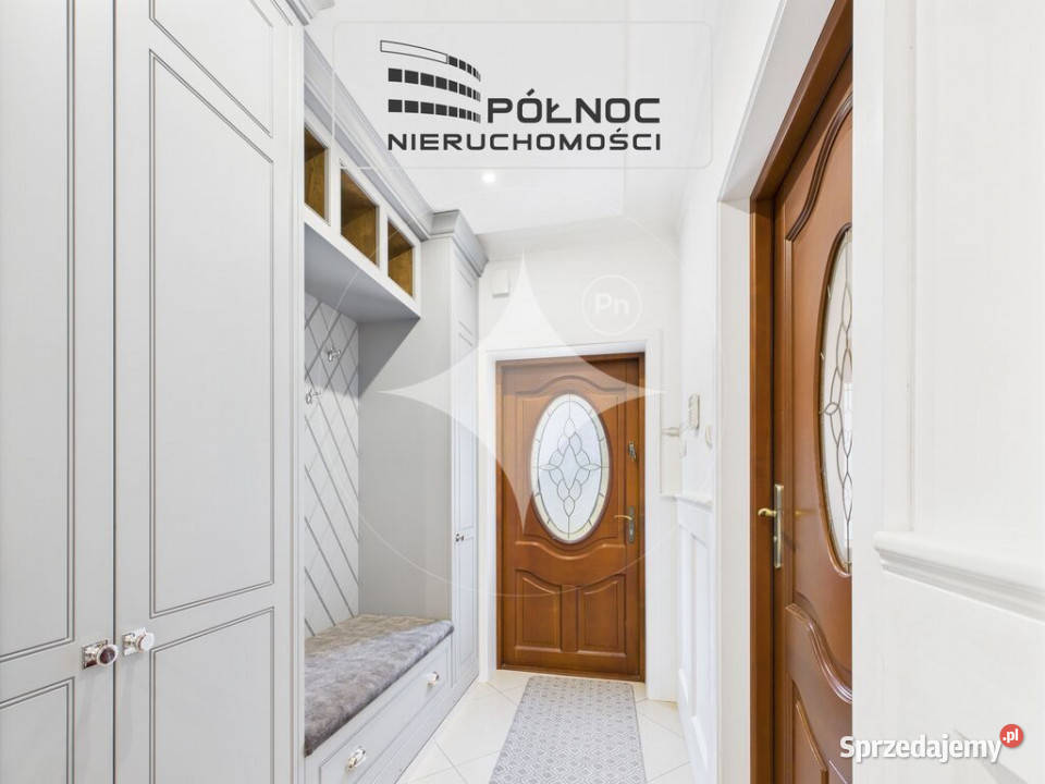 Posiadłość niedaleko jeziora na Mazurach Regiel