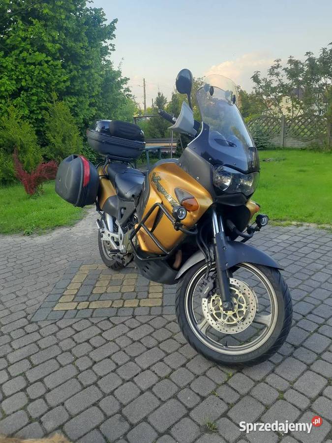 Honda Varadero 1000 nieuszkodzony Łazy